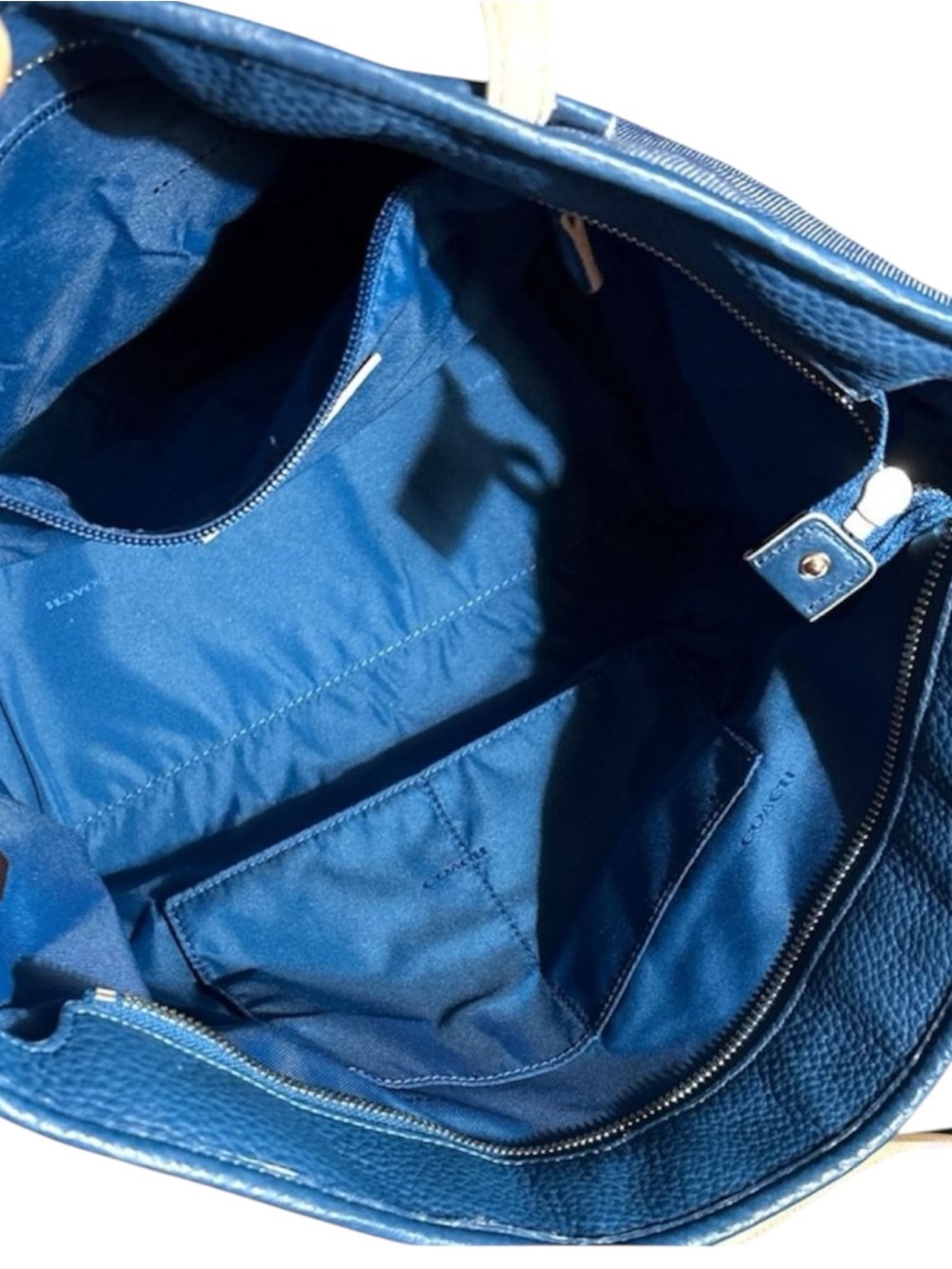 COACH Blue Canvas Taxi Tote Horse and Carriage Shoulder Bag - Picture 6 of 16